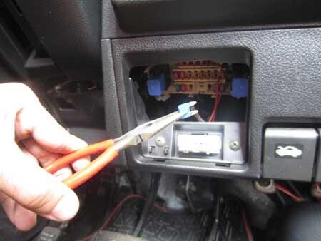 fuse removal with pliers